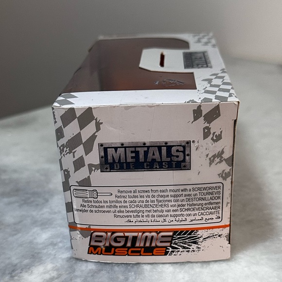 Jada 1:32 Bigtime Muscle 1969 Chevrolet Camaro Die Cast Collectible Car - Picture 5 of 8